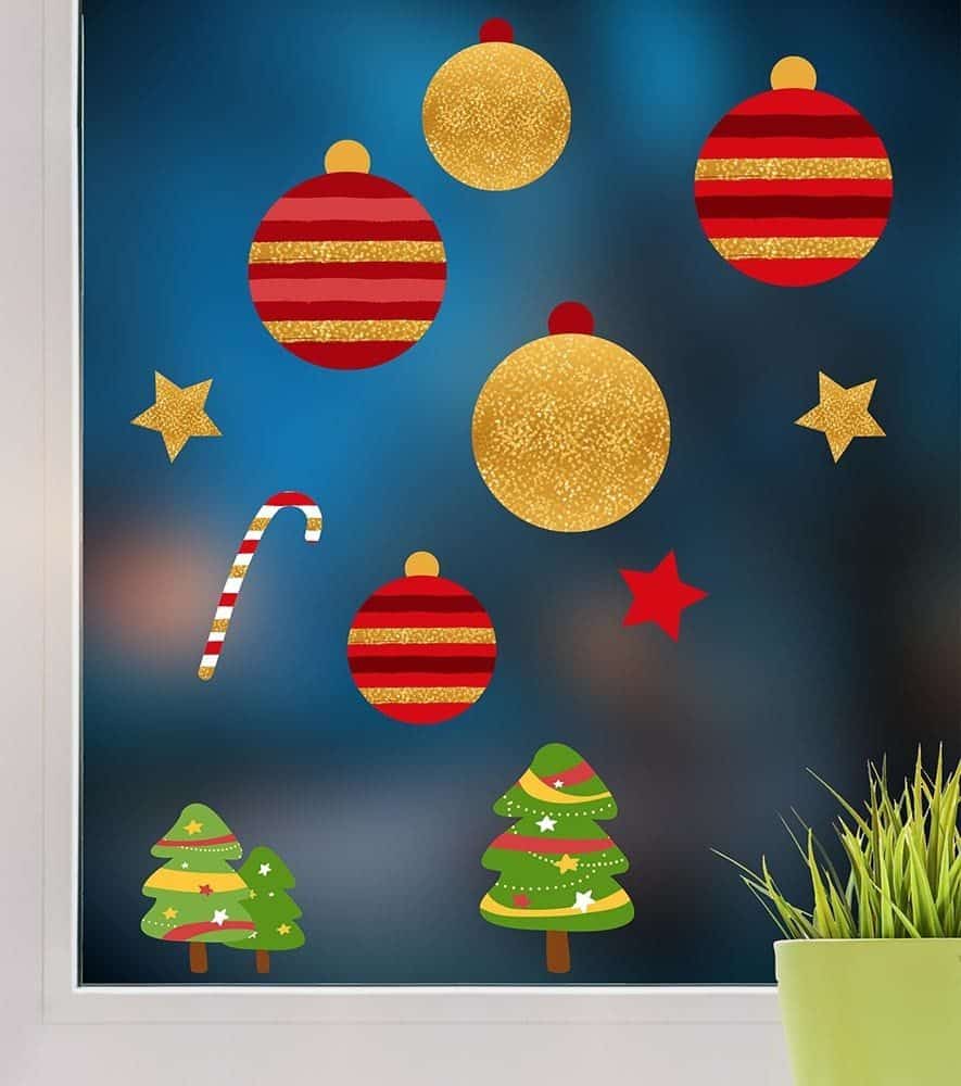 Fensterbild Weihnachtskugeln